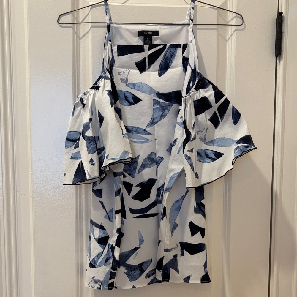 Blue and White Patterned Dress Shirt
